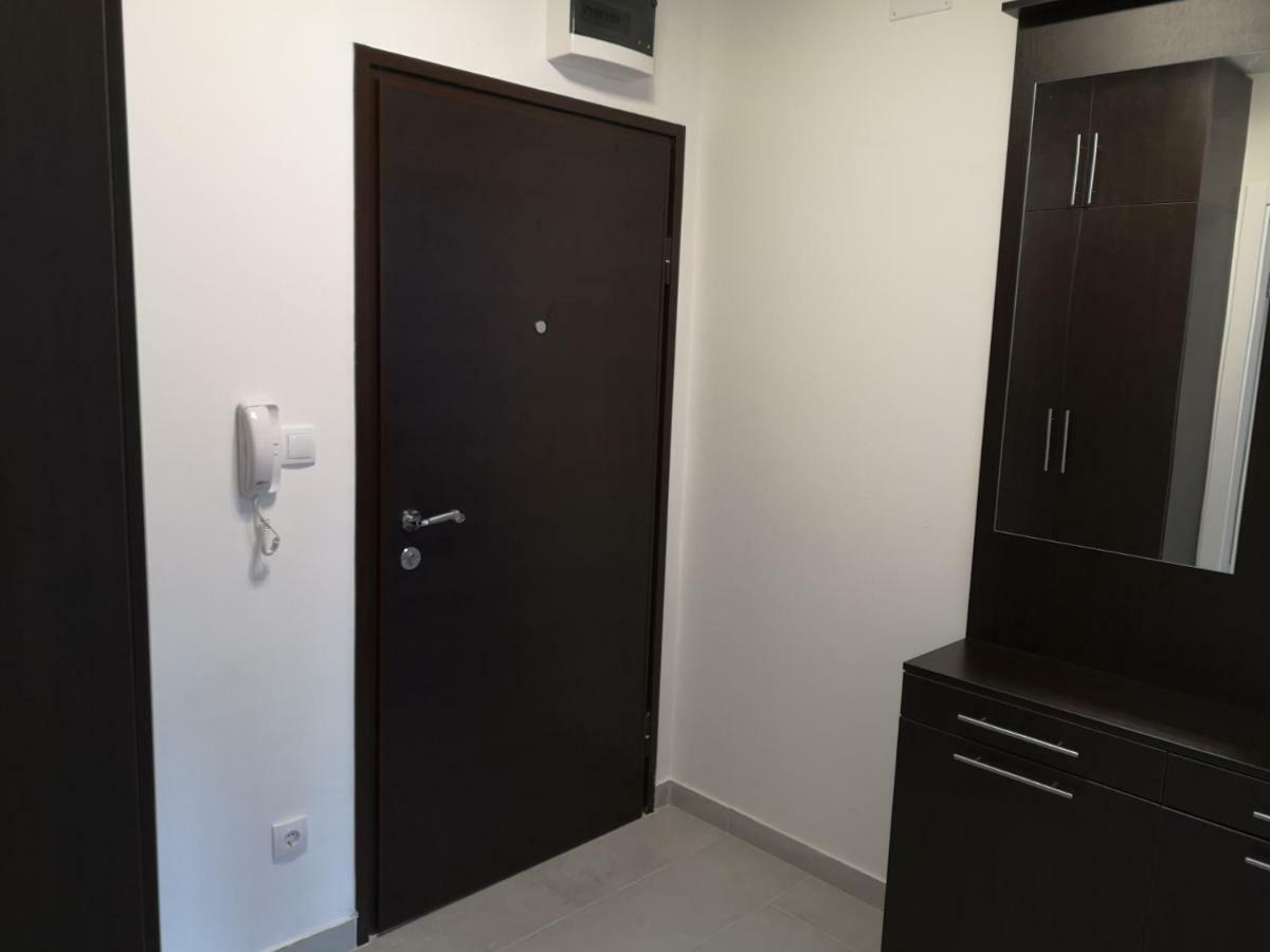 Apartman Gaga Lukavica ภายนอก รูปภาพ